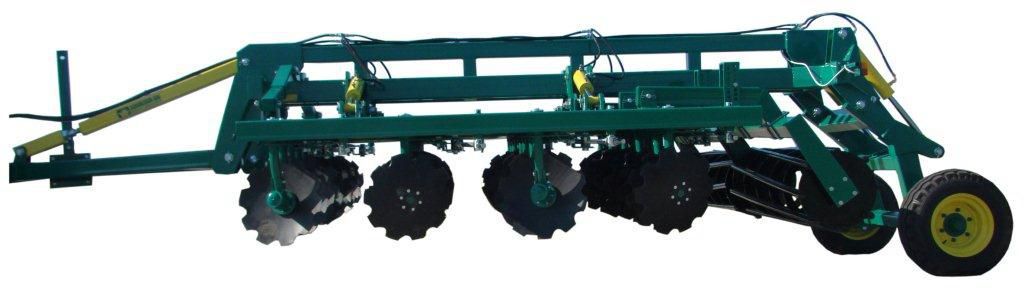 Trailed disc harrow / with roller